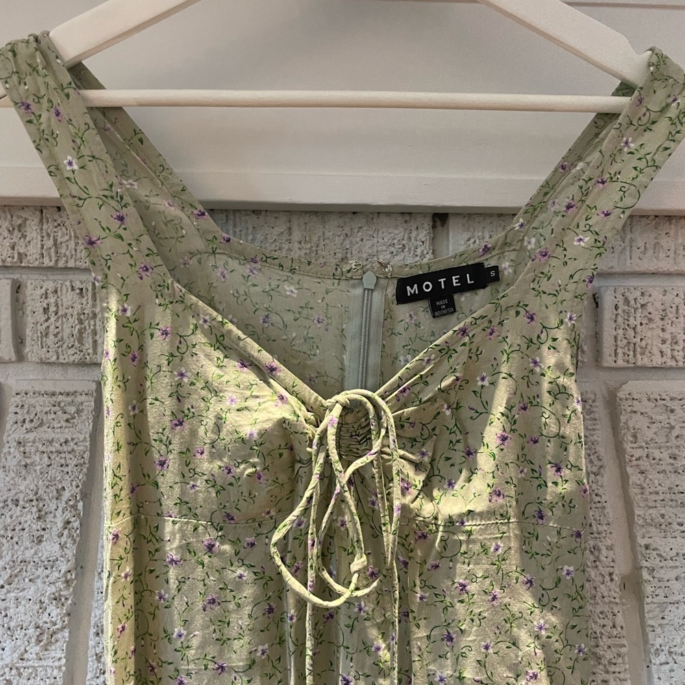 Motel Rocks Green Floral Midi Dress